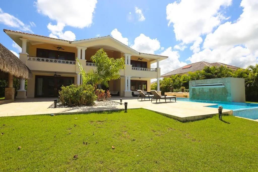 5 Bdr Pool Villa Golf Club Punta Cana